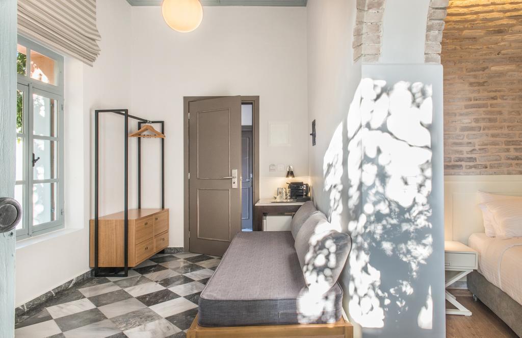 Hotel Off Hriszí Aktí Haniá Kültér fotó