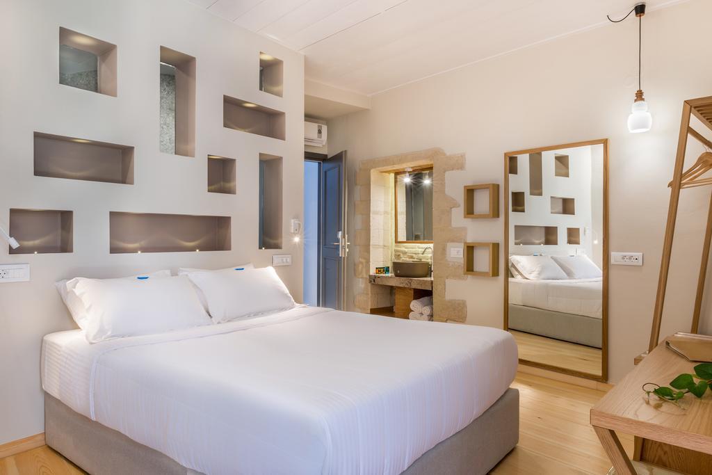 Hotel Off Hriszí Aktí Haniá Kültér fotó