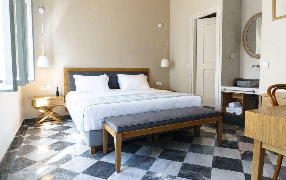Hotel Off Hriszí Aktí Haniá Kültér fotó